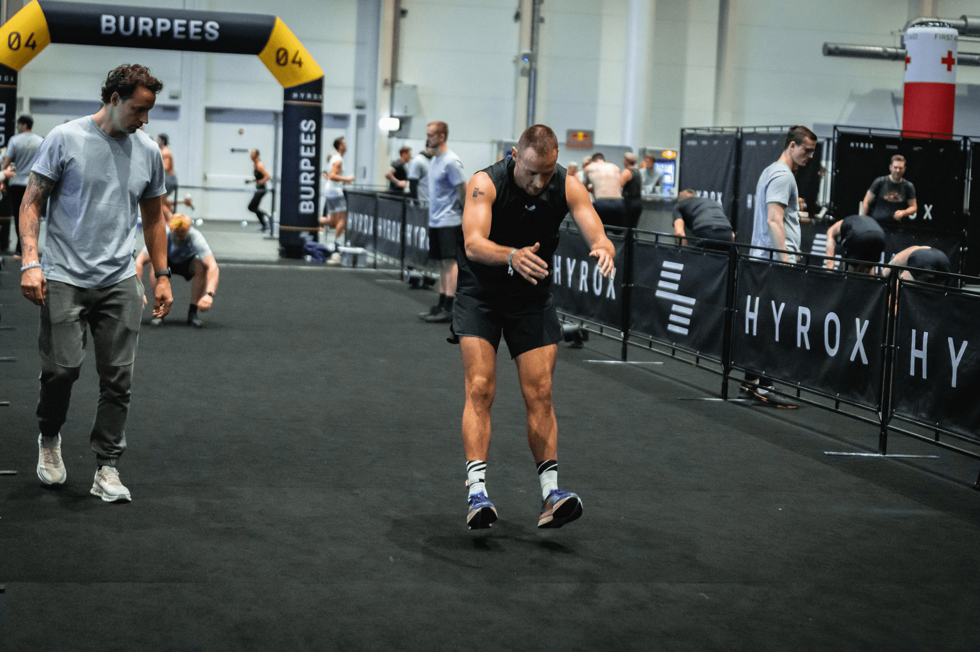 Head of Operations Moritz beim HYROX Wettkampf